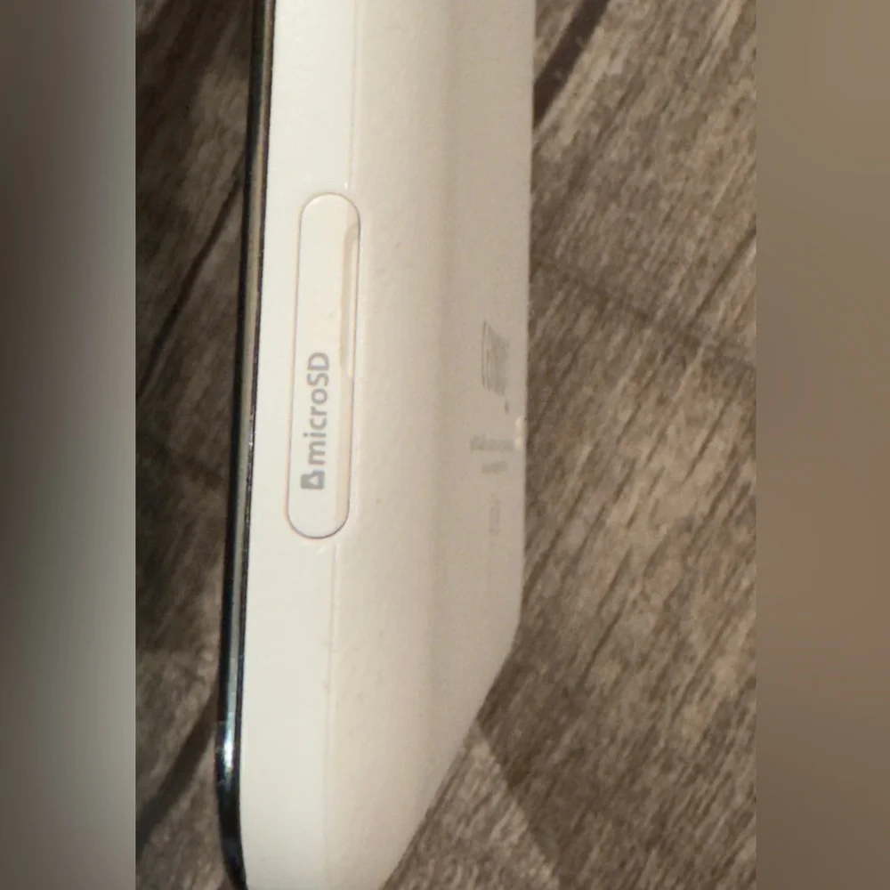 Samsung Galaxy Tab 4 with WiFi 7.0